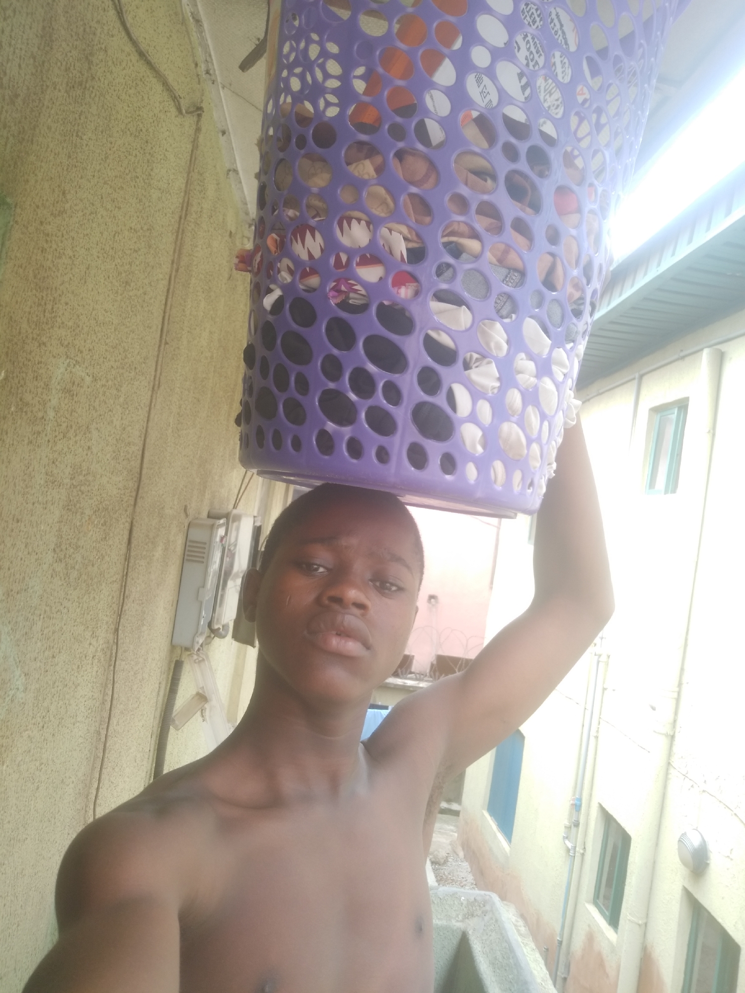 Daily life scenes captured in Shangisha residential compound