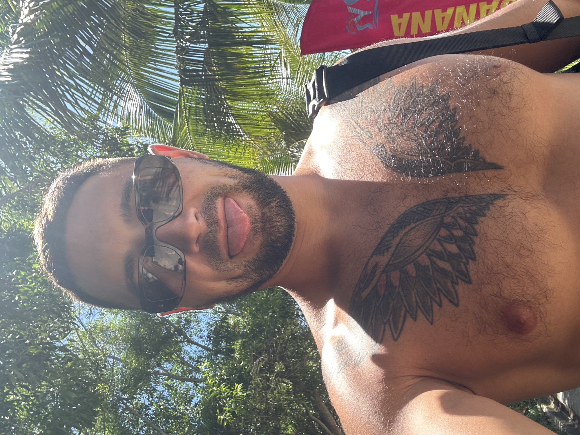 Beach morning in Nha Trang: jet skis, selfies, and tourist activity setups