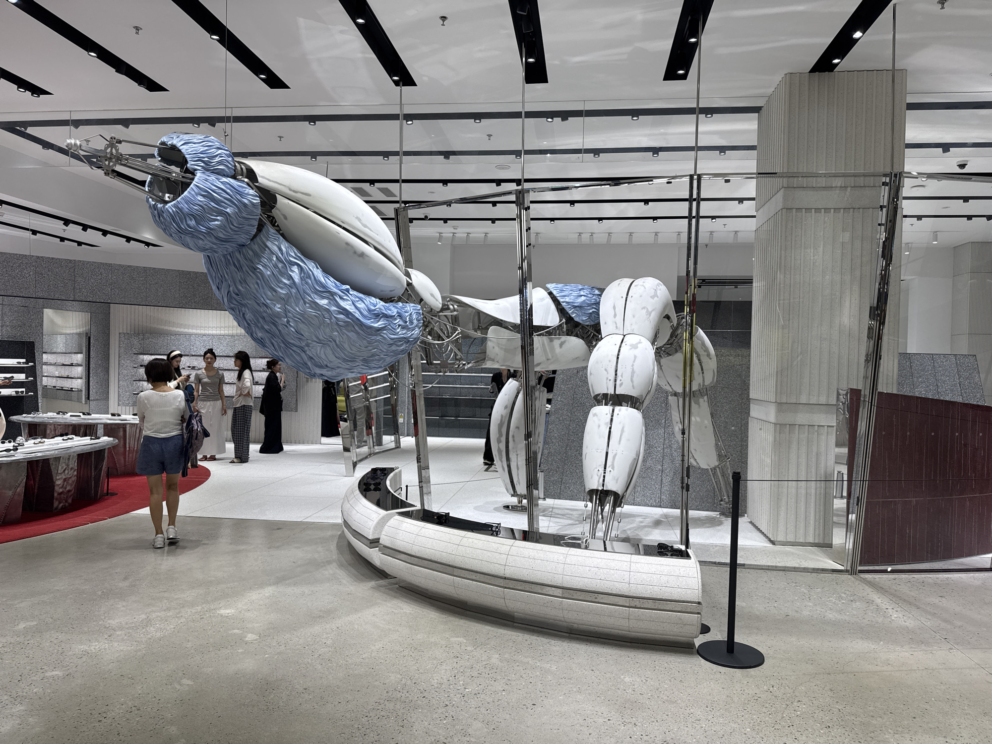 Art installations featuring elephant, human sculptures spotted in Nanshan District