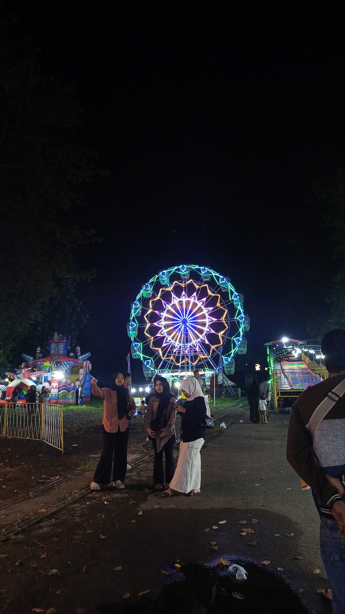 Night carnival draws crowds in Tulangan, Indonesia