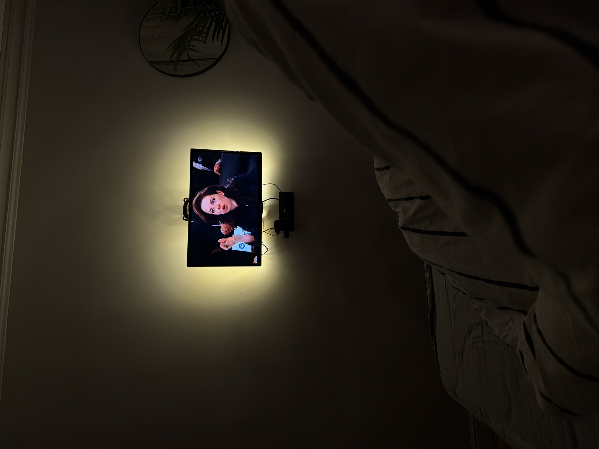 Television broadcast with ambient lighting observed in Khimki residence