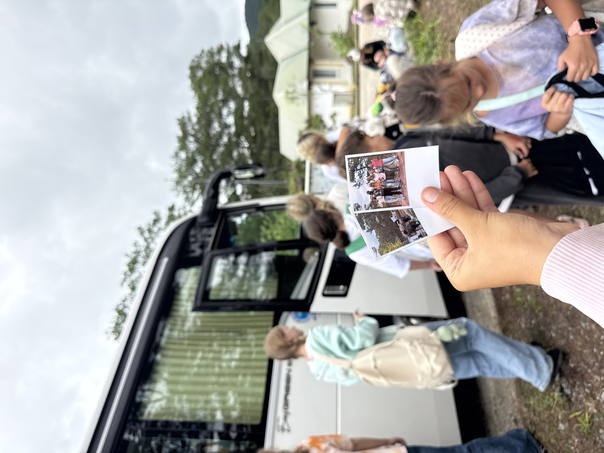 Group trip in Đạ Cháy, instant photos in hand