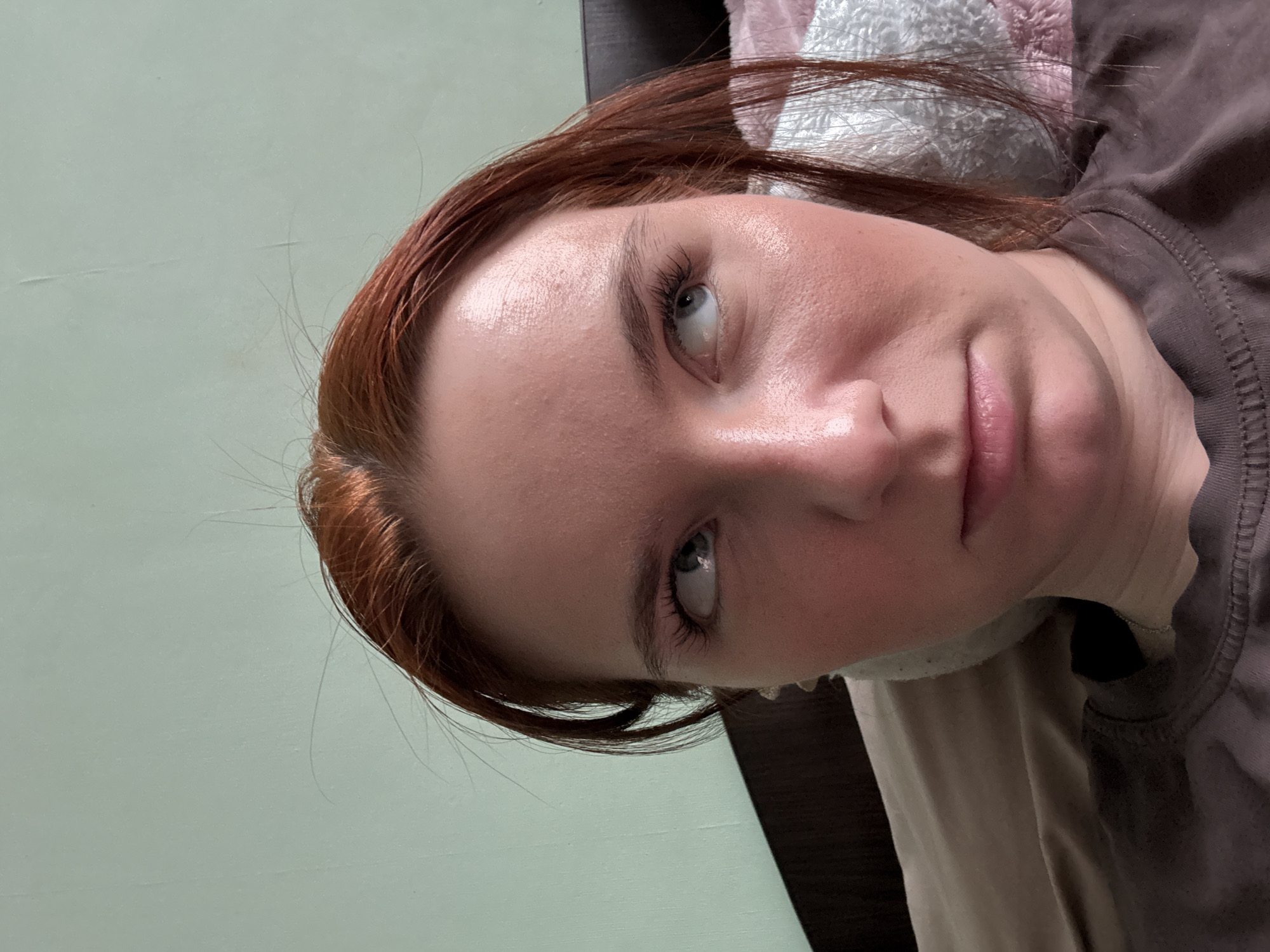 Woman captures private indoor moments in Russia afternoon session