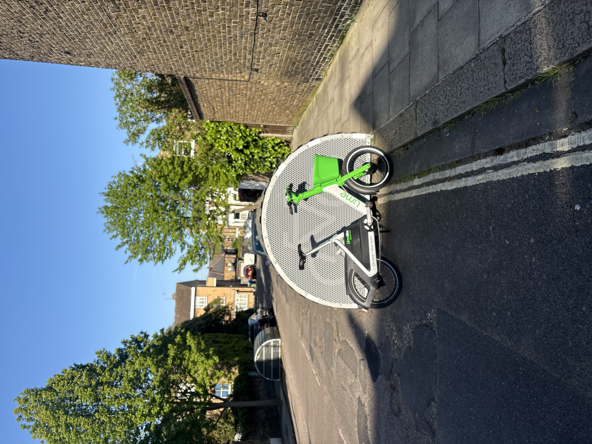 Clear skies observed over London residential street Tuesday afternoon