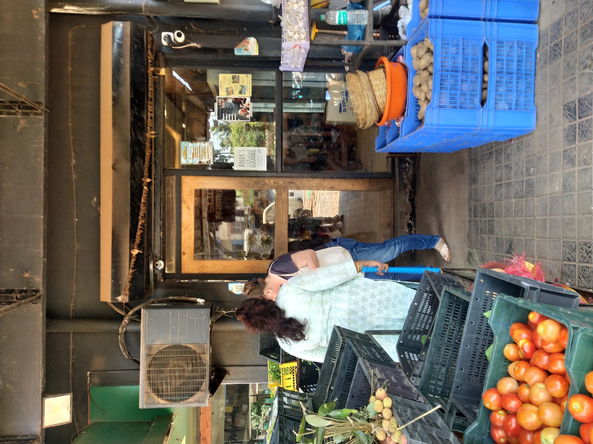 Morning street life captured in Oxel India marketplace