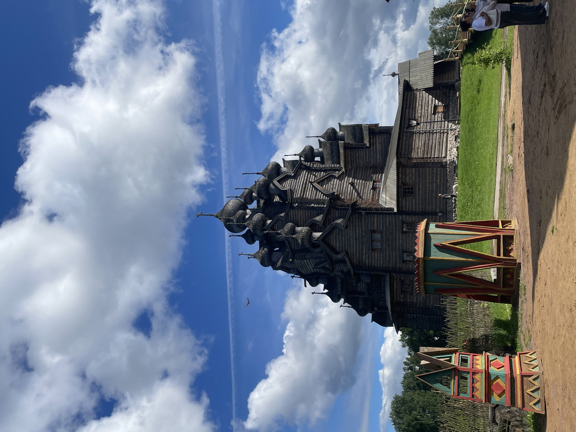 Wooden churches, icons, and summer gardens in Nevskii Parkleskhoz