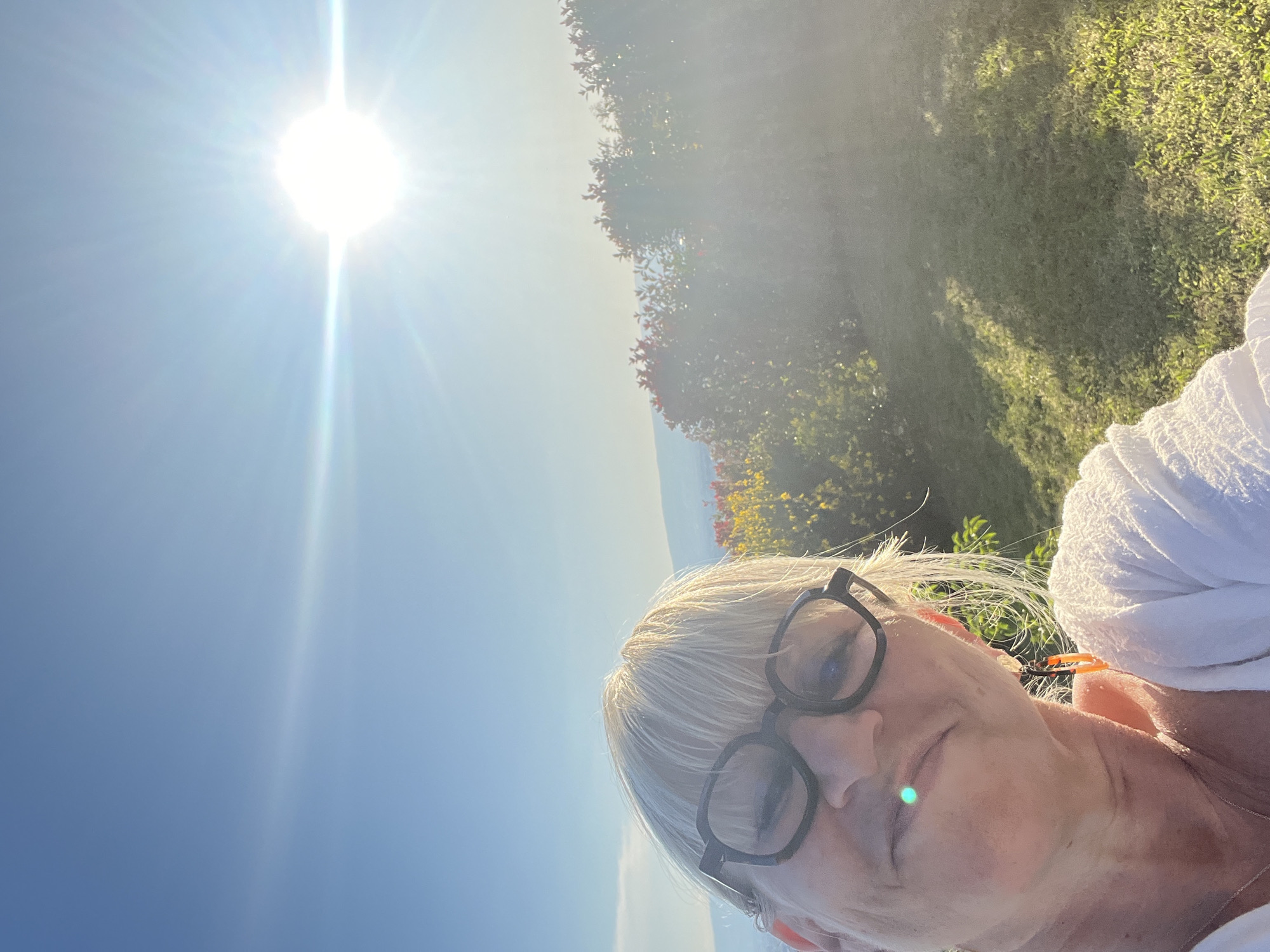 Woman documents afternoon routine with pets in Chambœuf, France