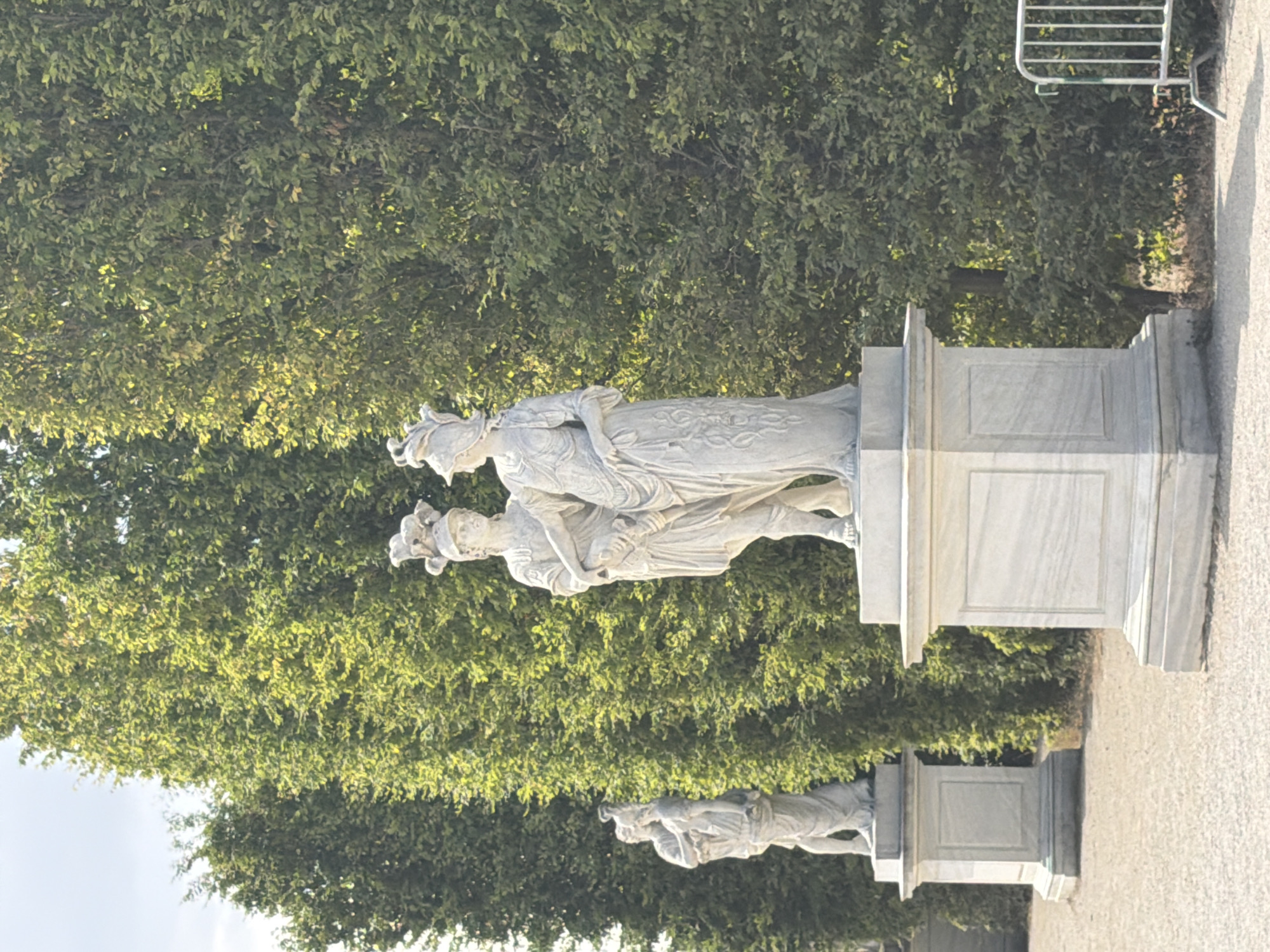 Morning walk through Schönbrunn Palace gardens, Vienna