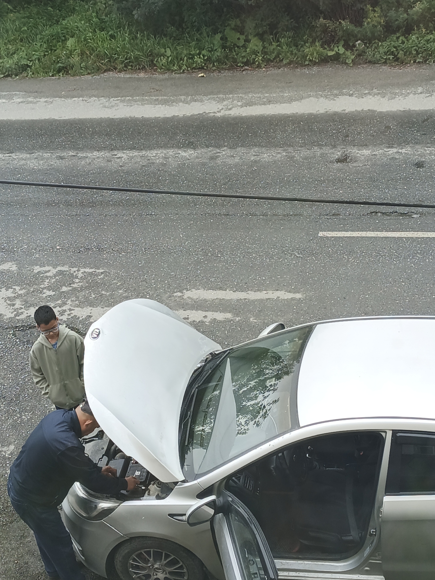 Home morning in Zlatoust: kids, dogs, and car repairs