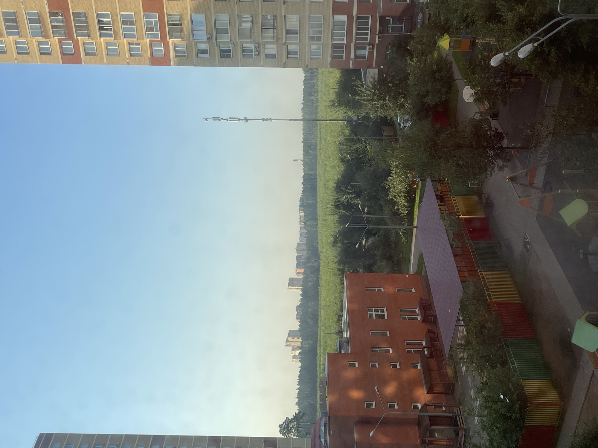 Everyday apartment life in Balashikha, cat and all