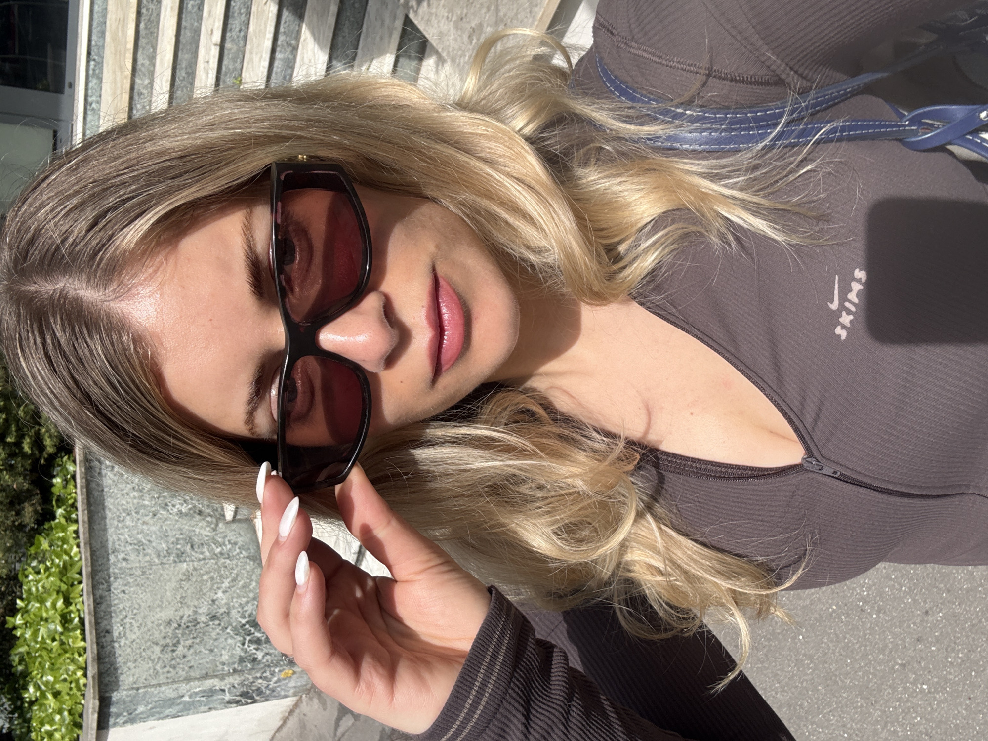 Woman Takes Multiple Selfies Around Paris During Lunch Hour