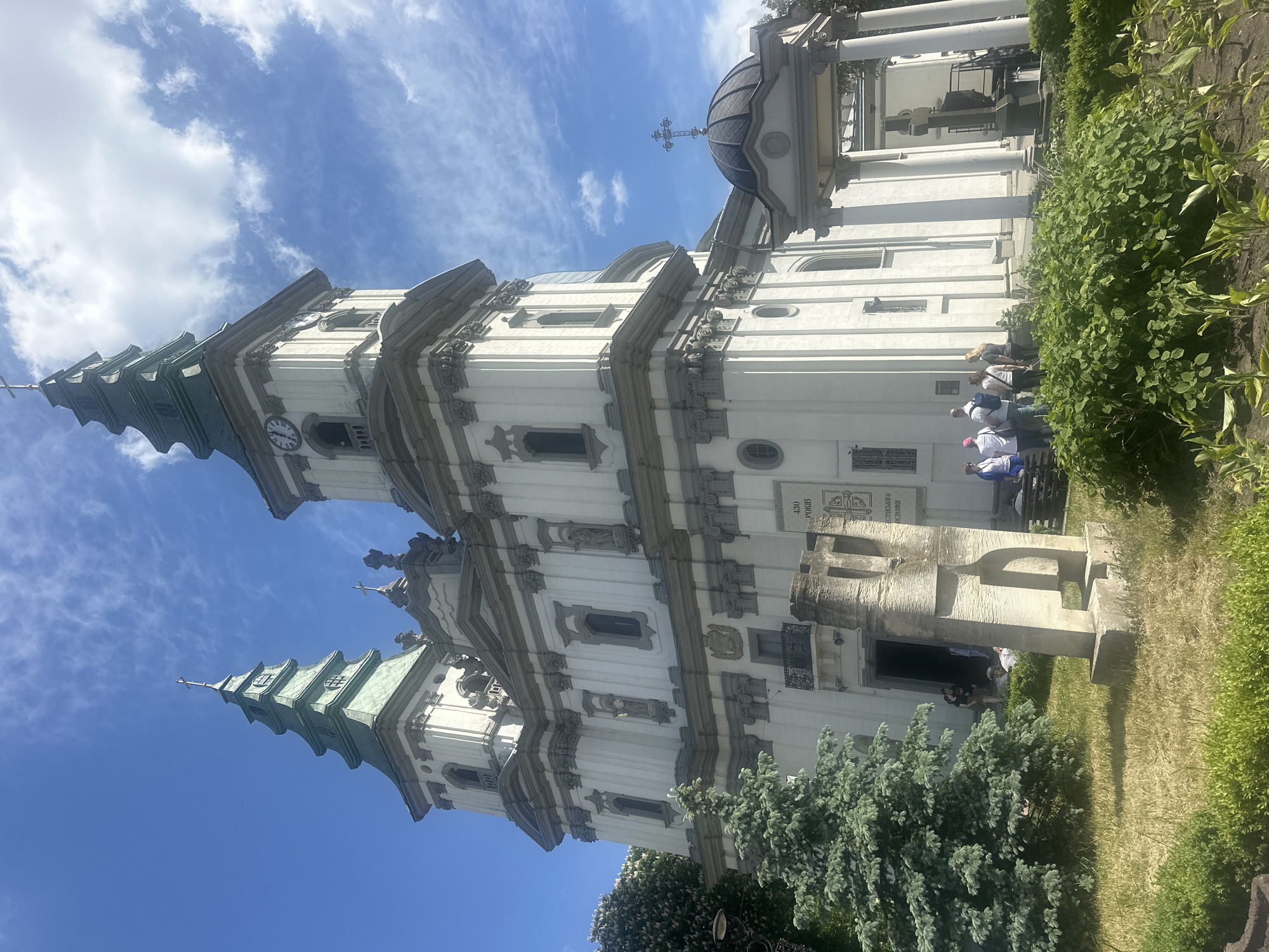 Morning scenes captured around Ternopil cathedral and streets