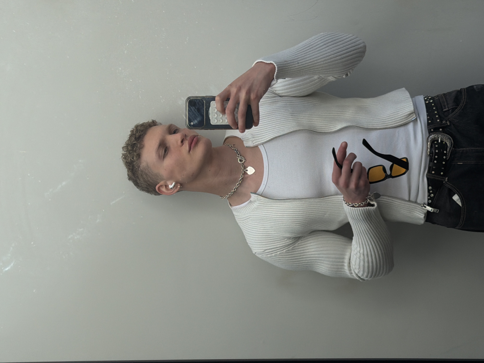 Mirror selfie captured in London Friday morning
