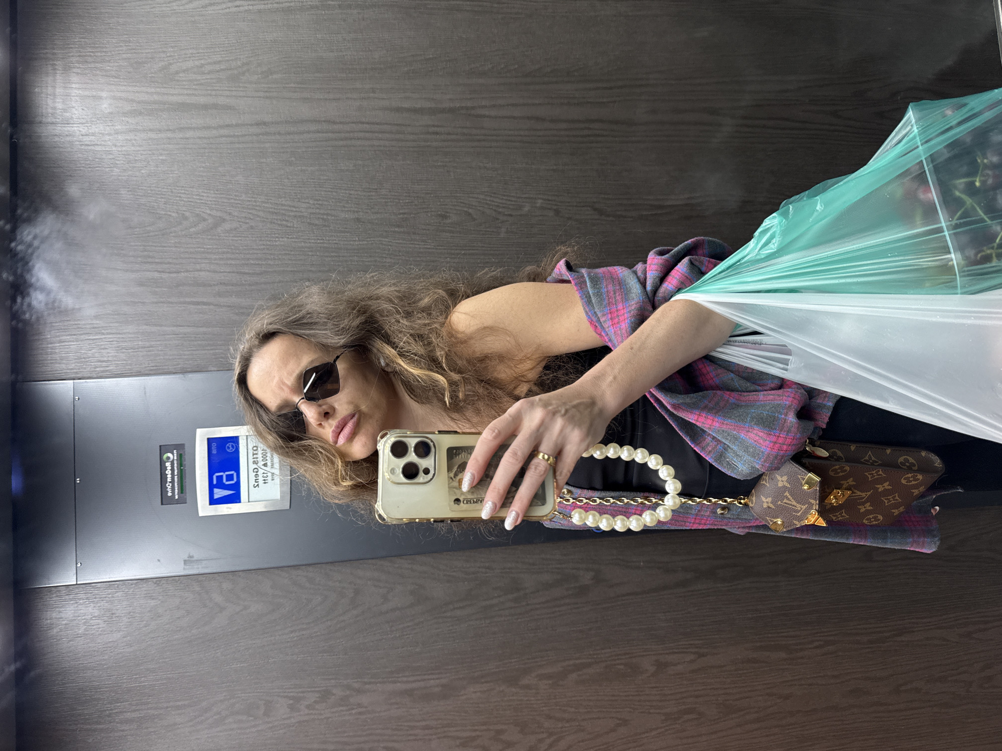 A Moscow afternoon of selfies, street scenes, and rain-wet flowers