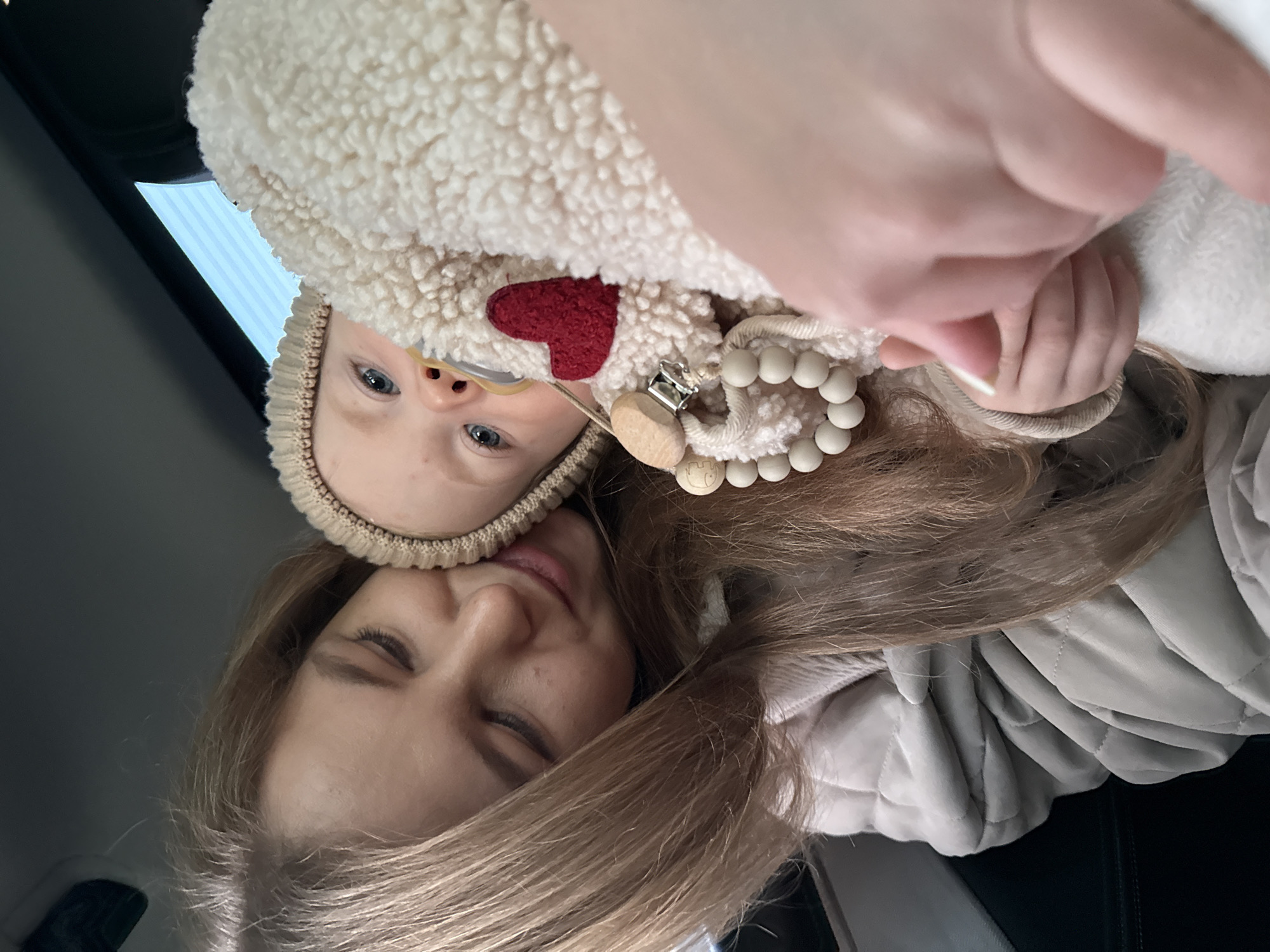 Mother and baby photographed together in Vladimir vehicle
