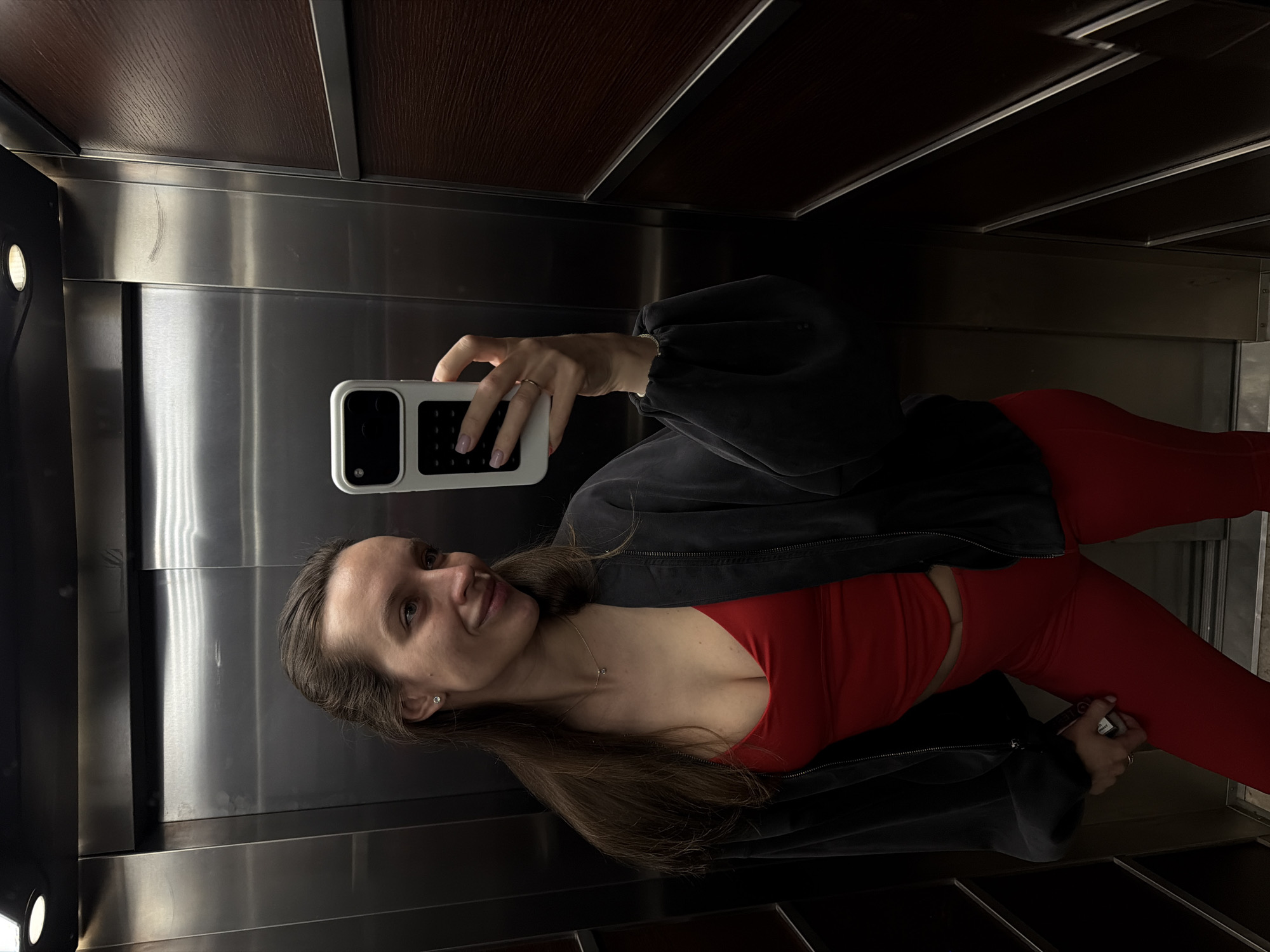 Morning moments captured in Budva: elevator selfie, pet interactions