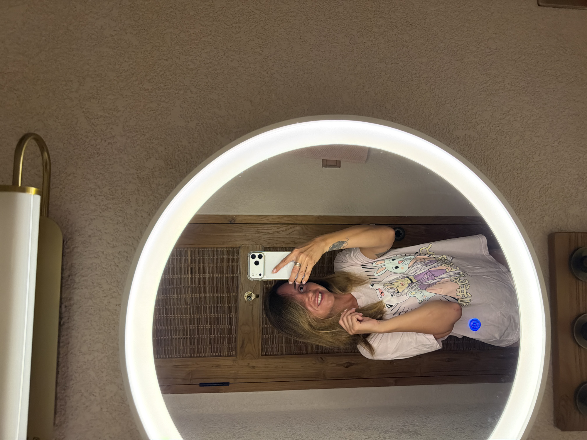 Bathroom mirror selfie session in Mengwi