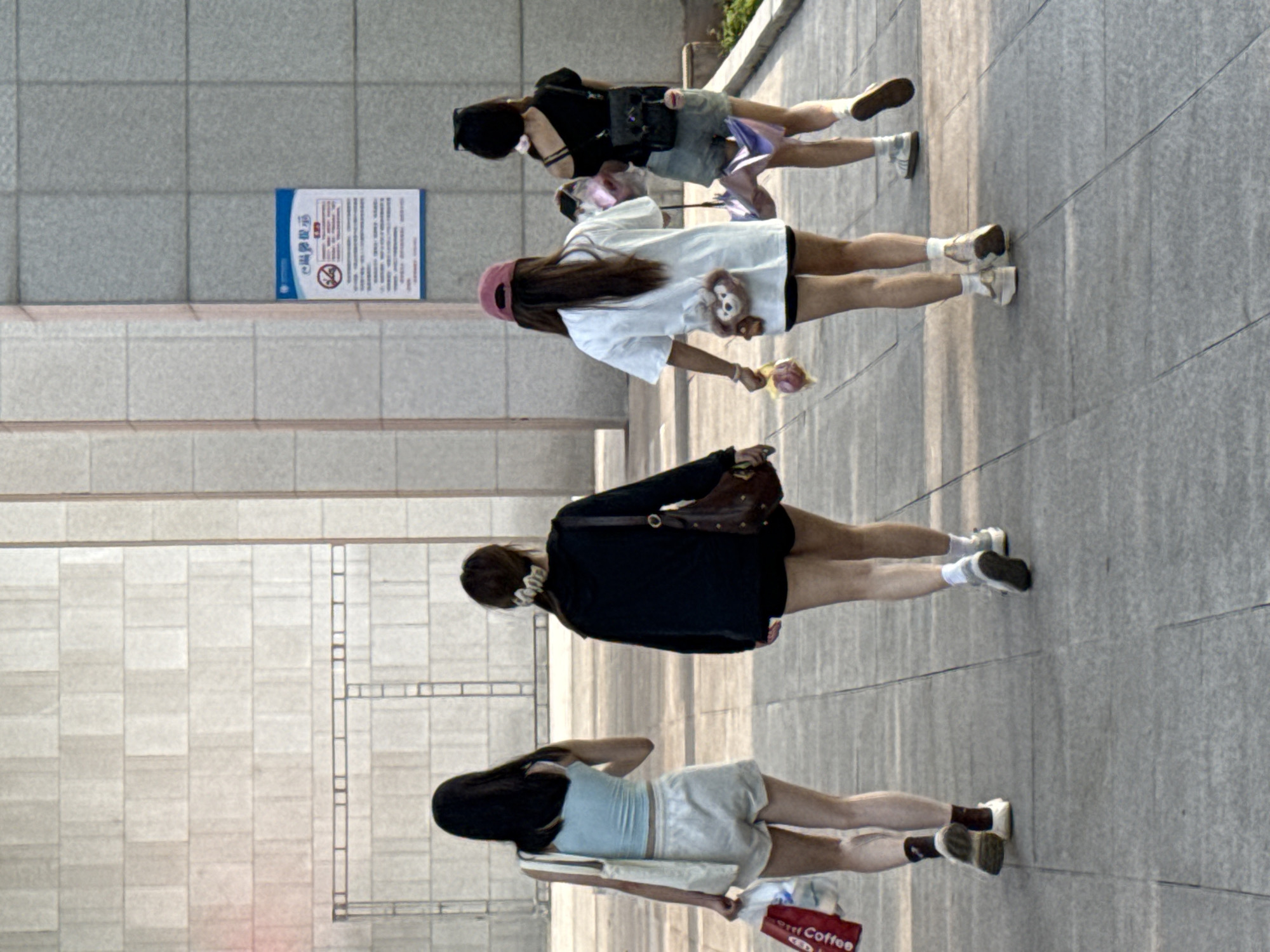 Casual morning scenes documented in Jiangjin, China