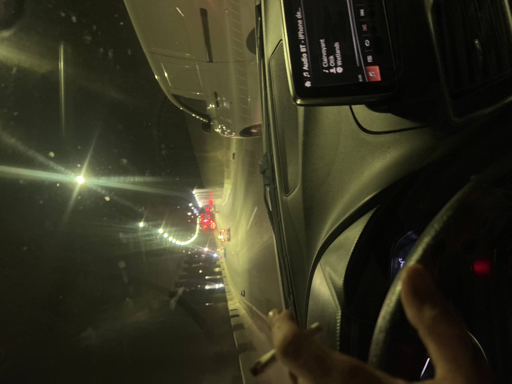 Driver spotted smoking cigarette while driving at night in Mexico City