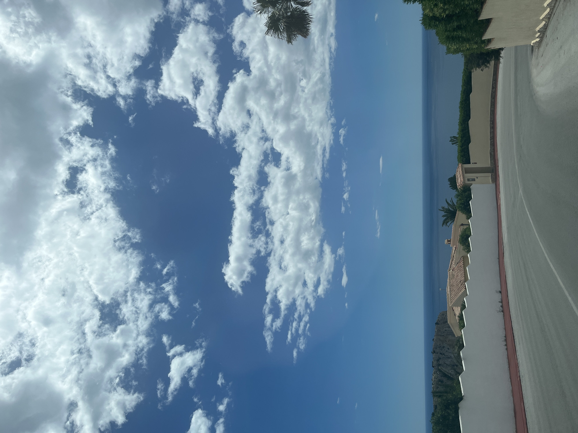 Partly cloudy skies observed across Spanish coastal communities
