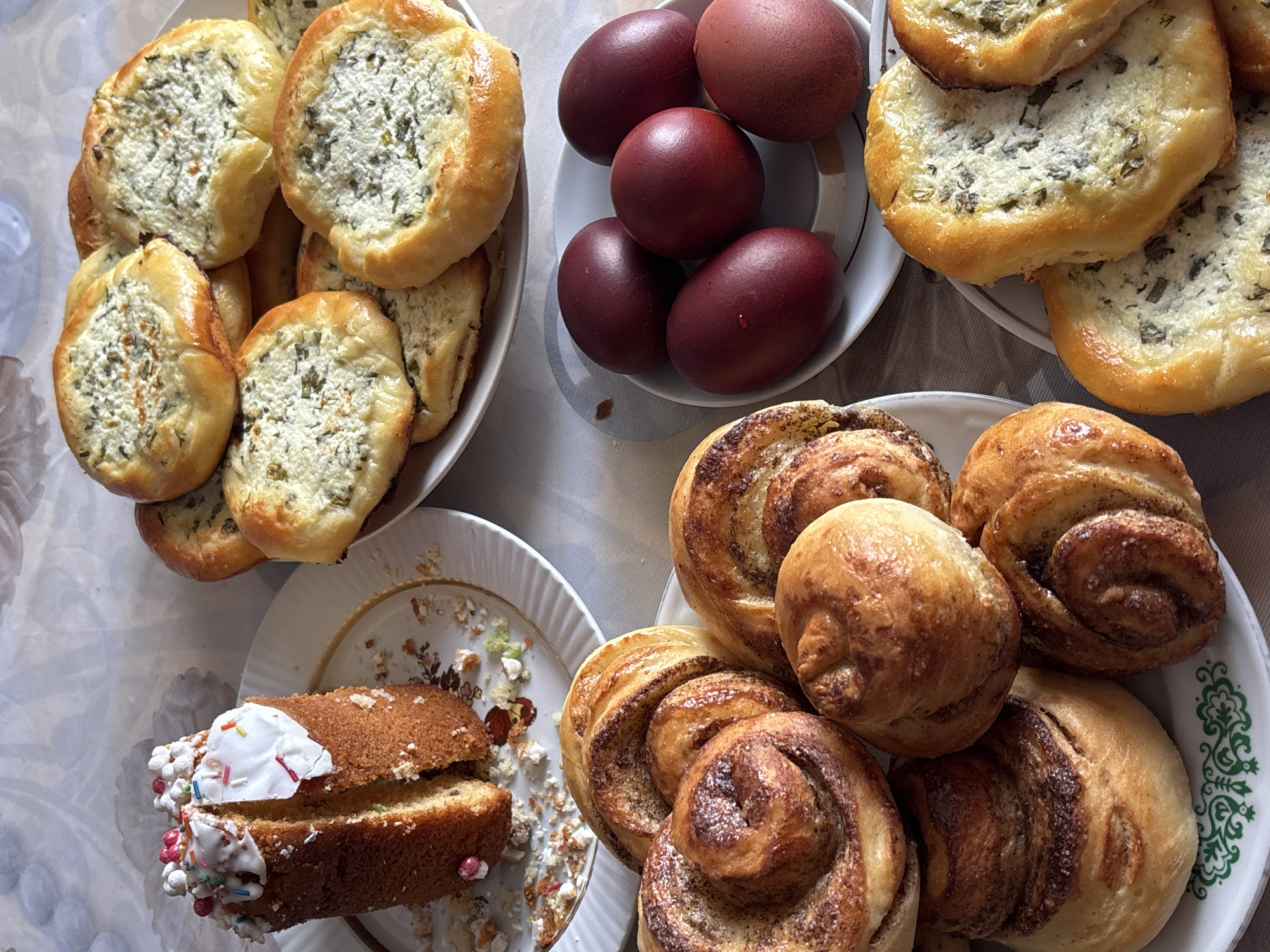 Russian home cook prepares traditional pastries in early morning session