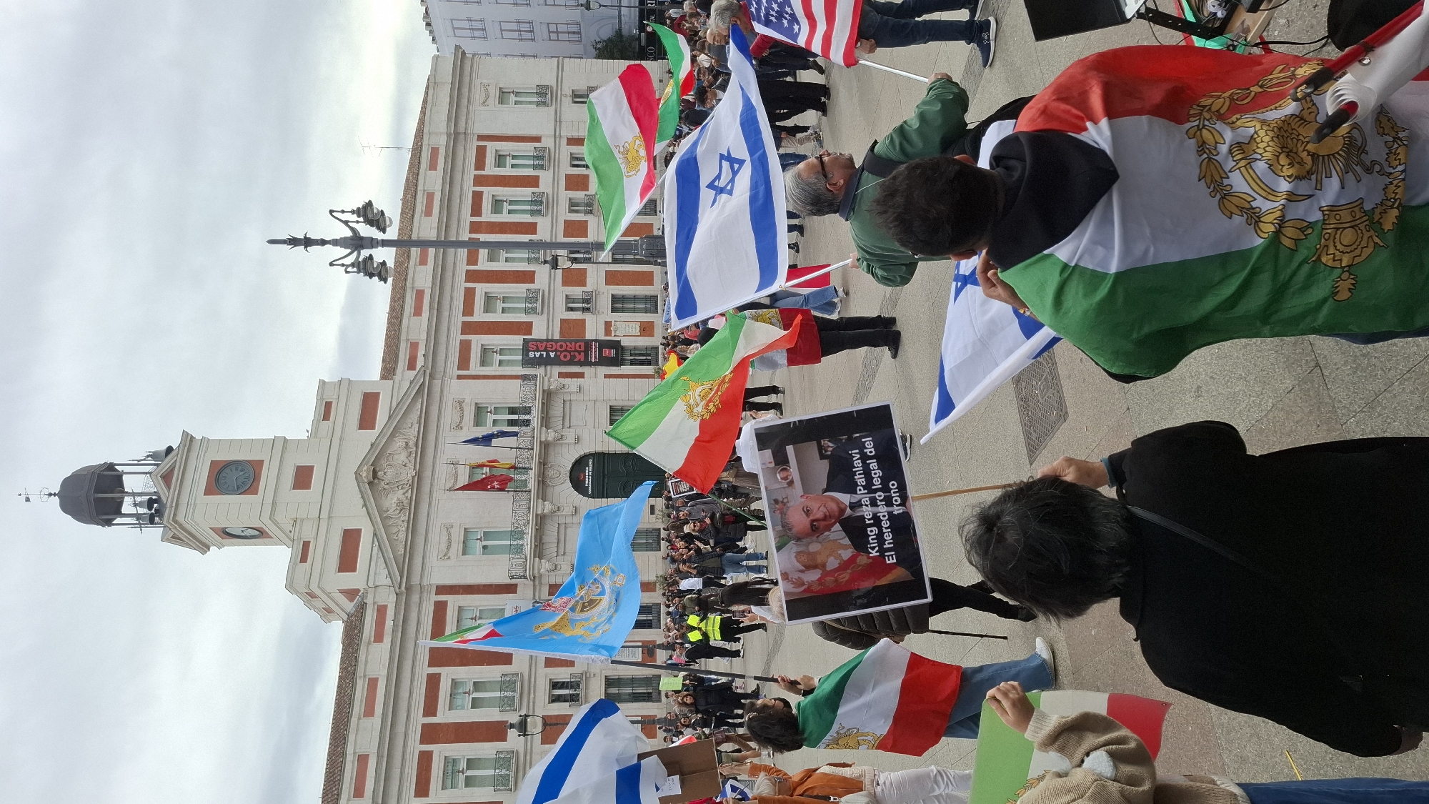 Pro-Iranian opposition demonstration held at Madrid's Puerta del Sol