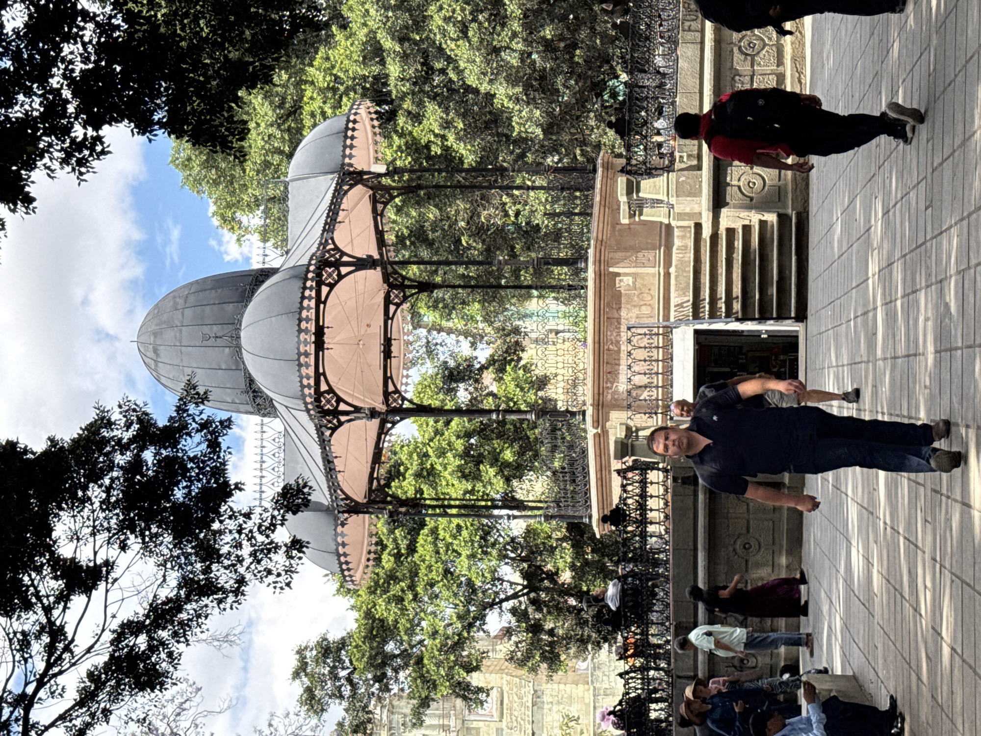 Evening snapshots of daily life across Oaxaca City
