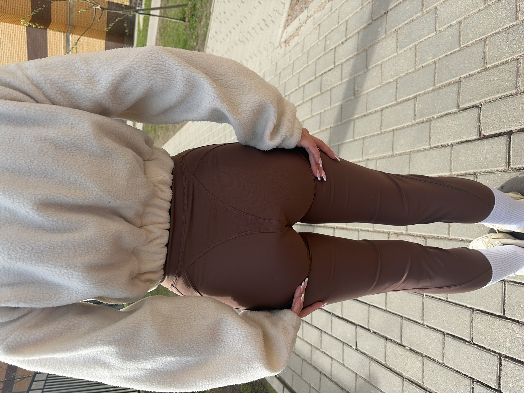 Morning walk documented in Saint Petersburg residential district