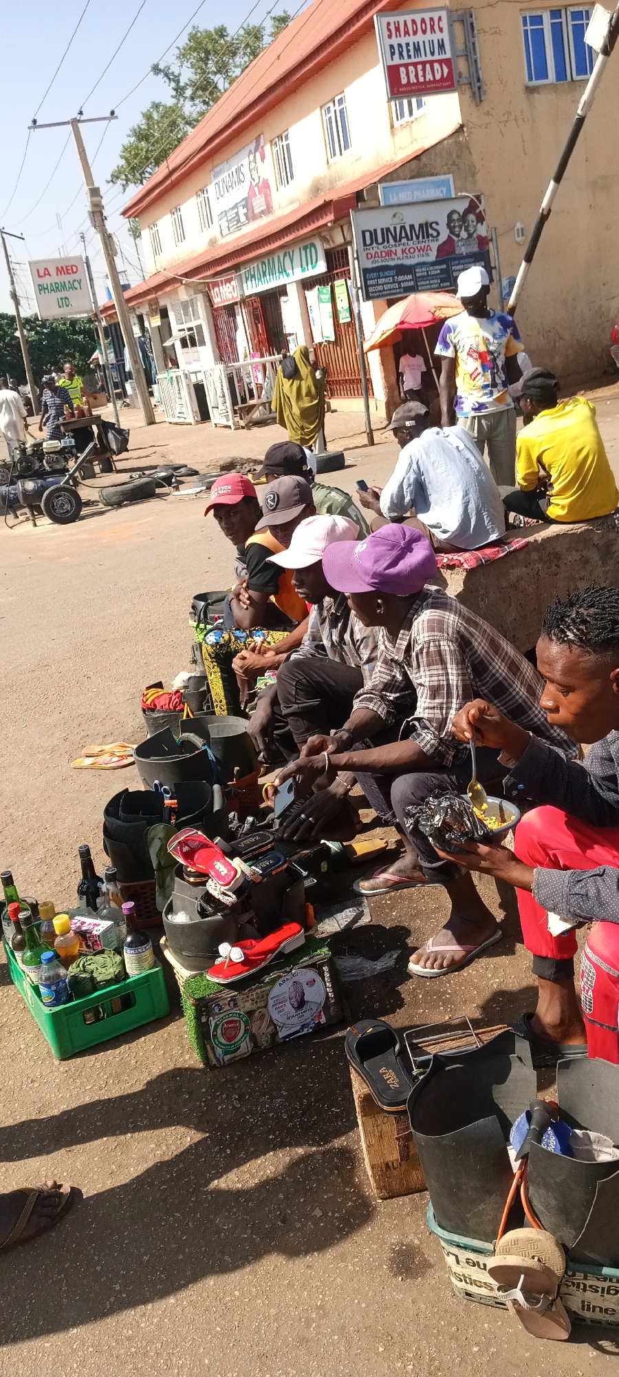 Morning street commerce documented across Jos, Gura Top Nigeria