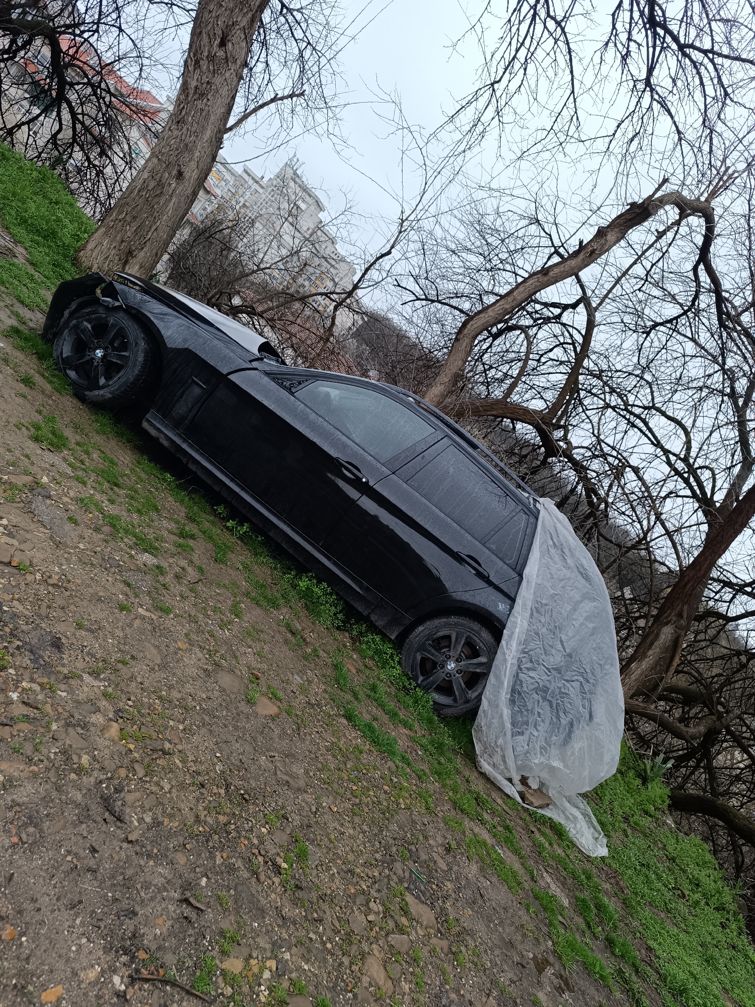 Urban decay and daily life documented across Pleven, Bulgaria