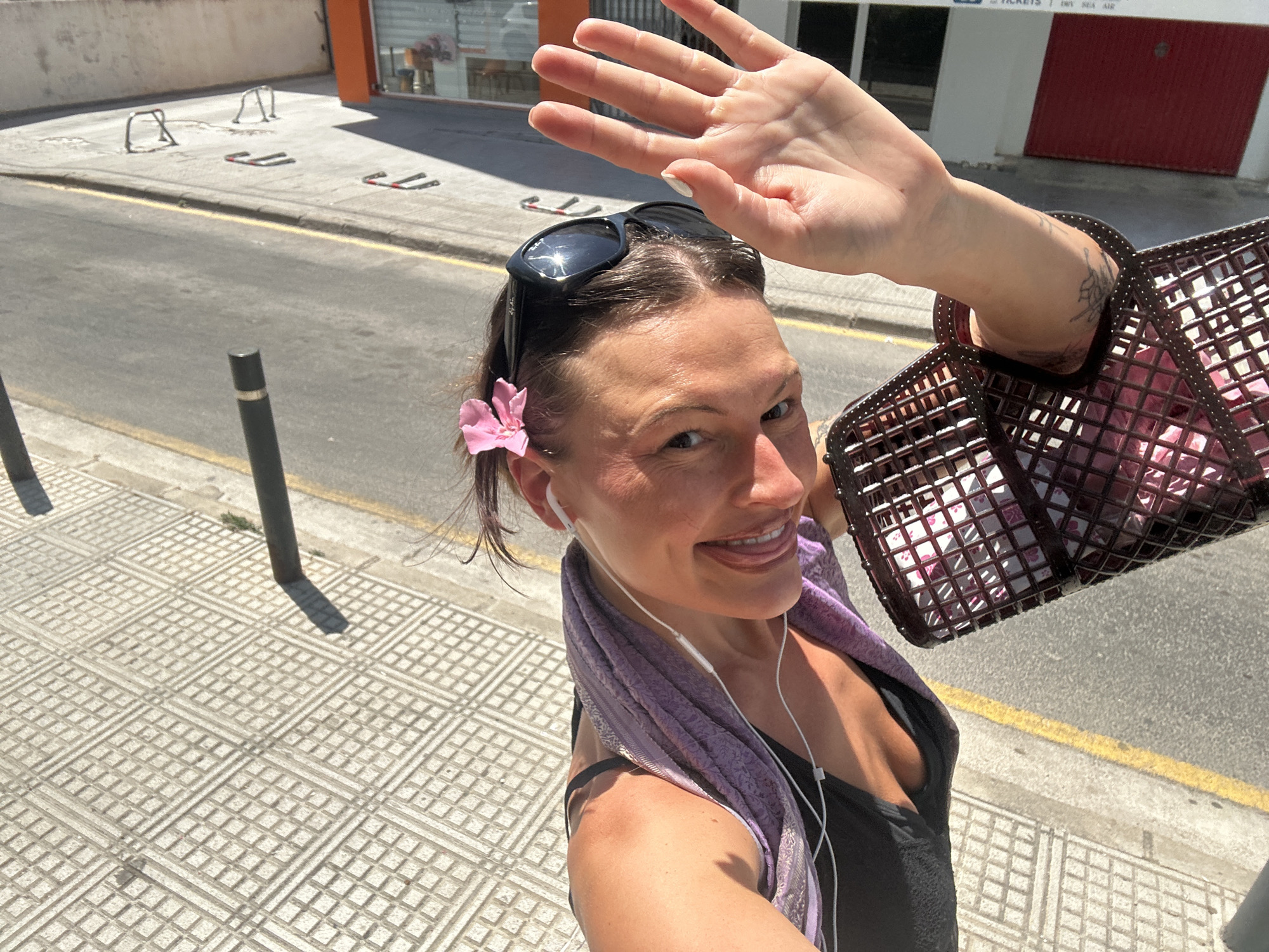 Tourist moments captured across Eivissa during afternoon hours
