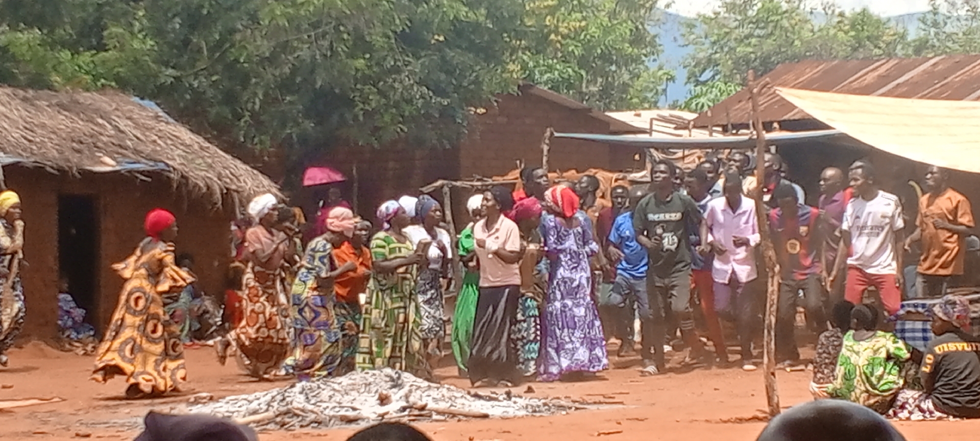 Rural DRC villages host traditional community celebration with dancing