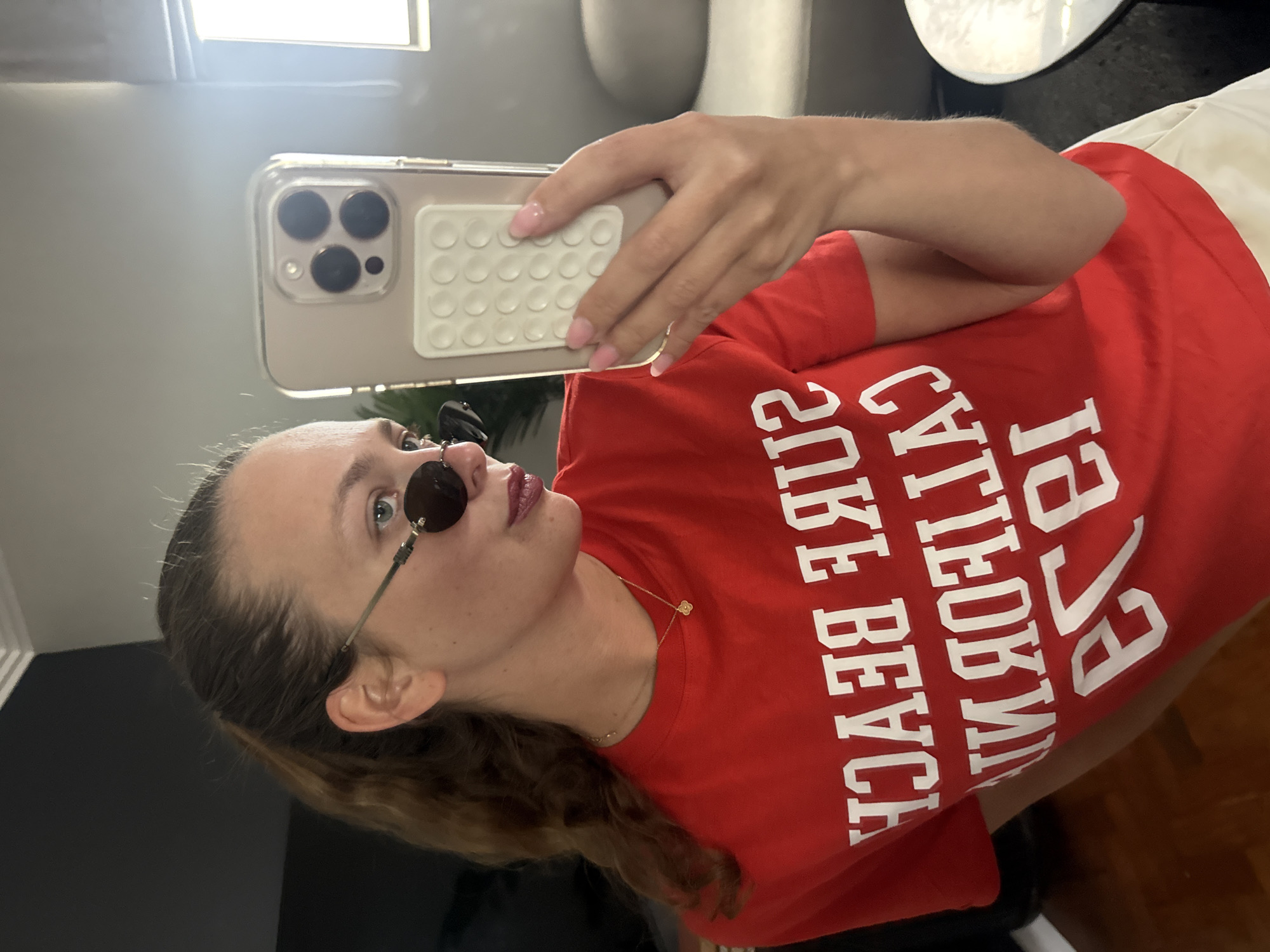 Woman documents casual Cape Town afternoon with selfies, scenic views