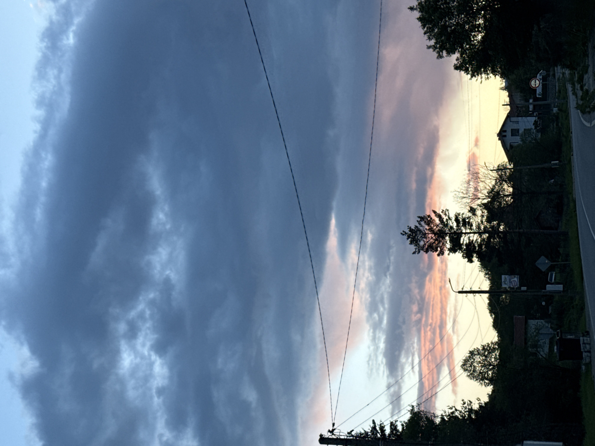 Dramatic sky transition observed over Klisura, Bulgaria