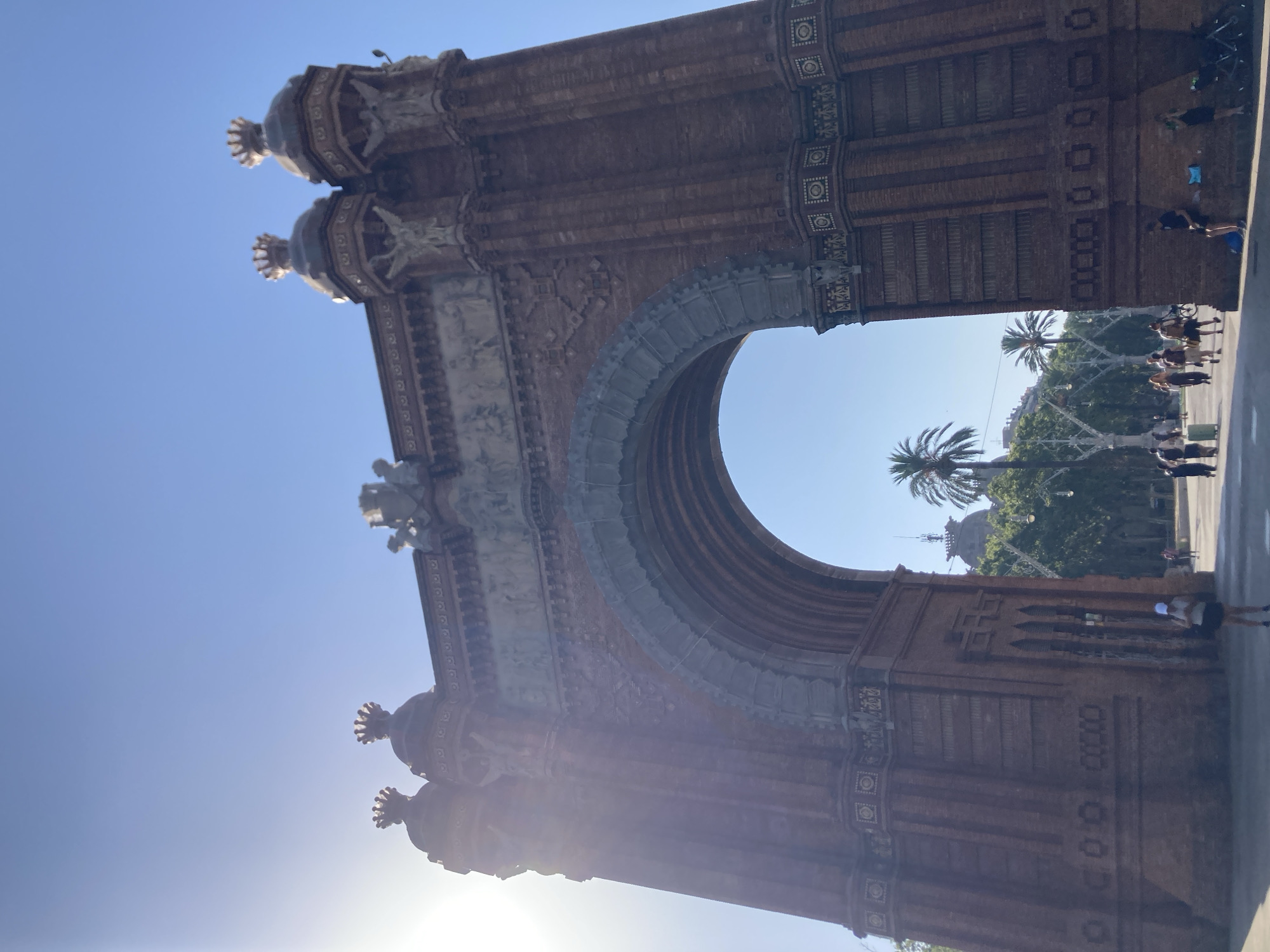 Morning walk around Arc de Triomf and its Barcelona neighborhood