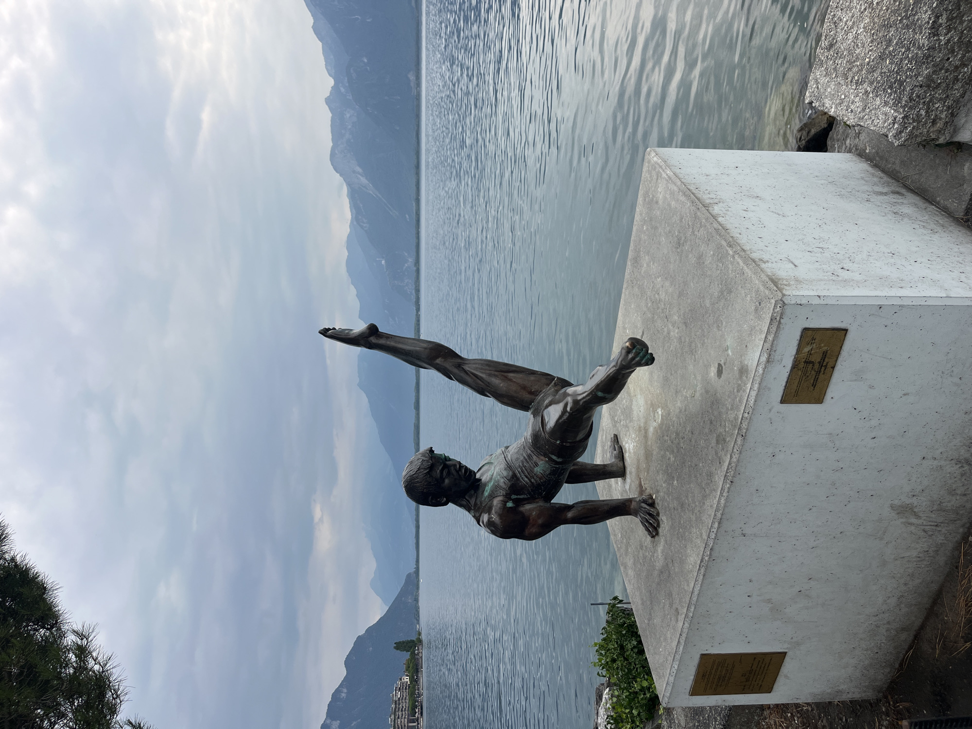 Montreux promenade: sculptures, flowers, and lake views