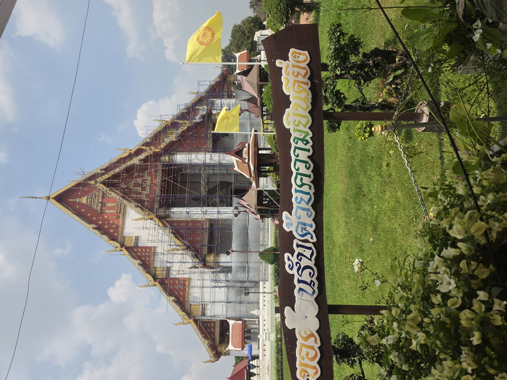 Early morning documentation of Ayutthaya's ancient temple ruins
