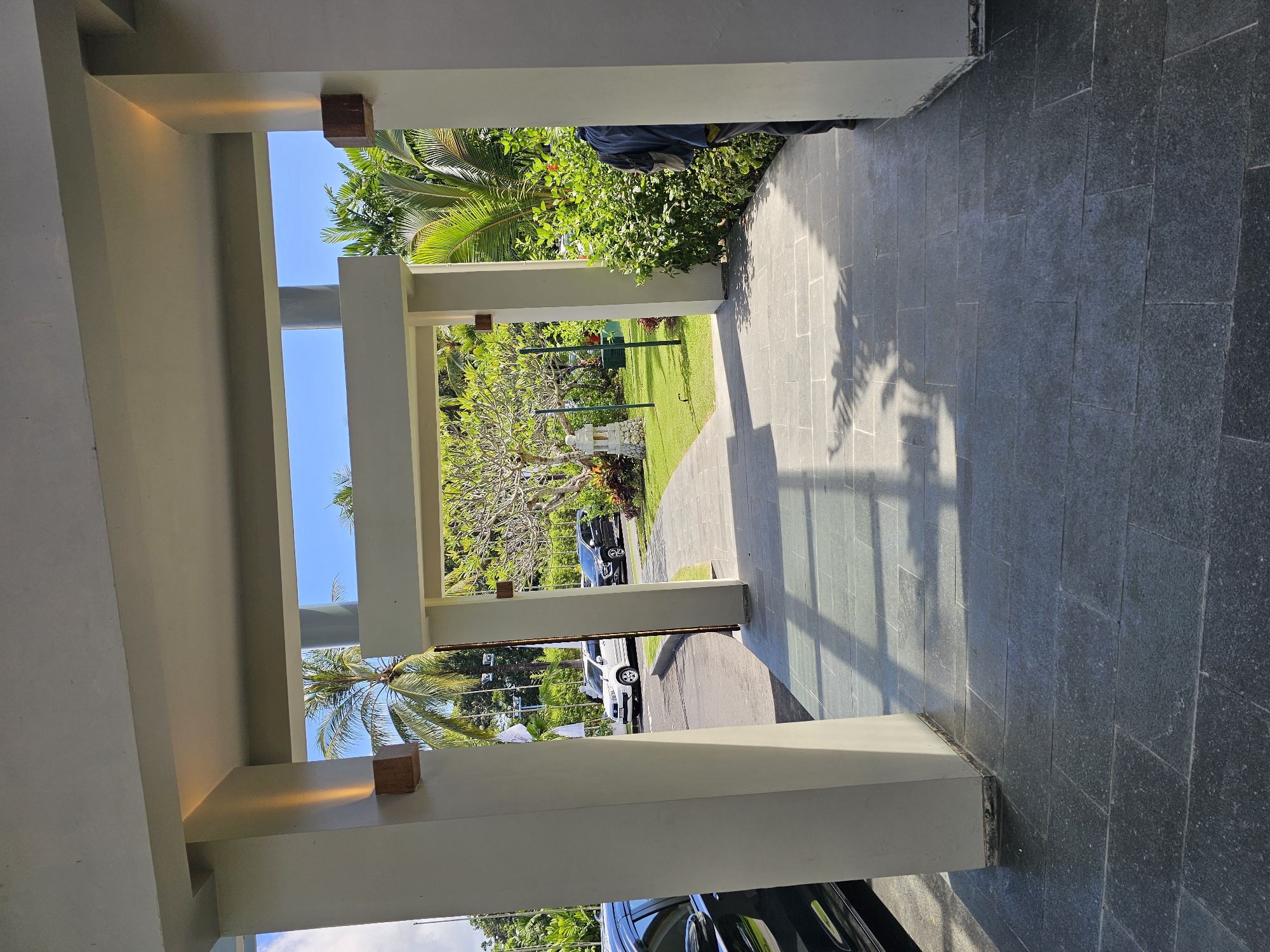 Early morning scenes documented across Kuta Selatan resort area