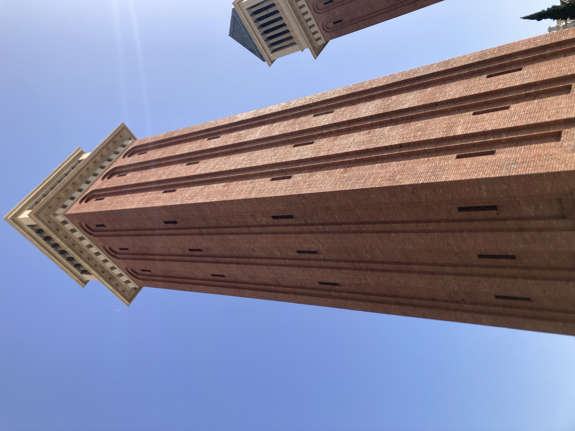 A sunny afternoon loop around Barcelona's Plaça d'Espanya area