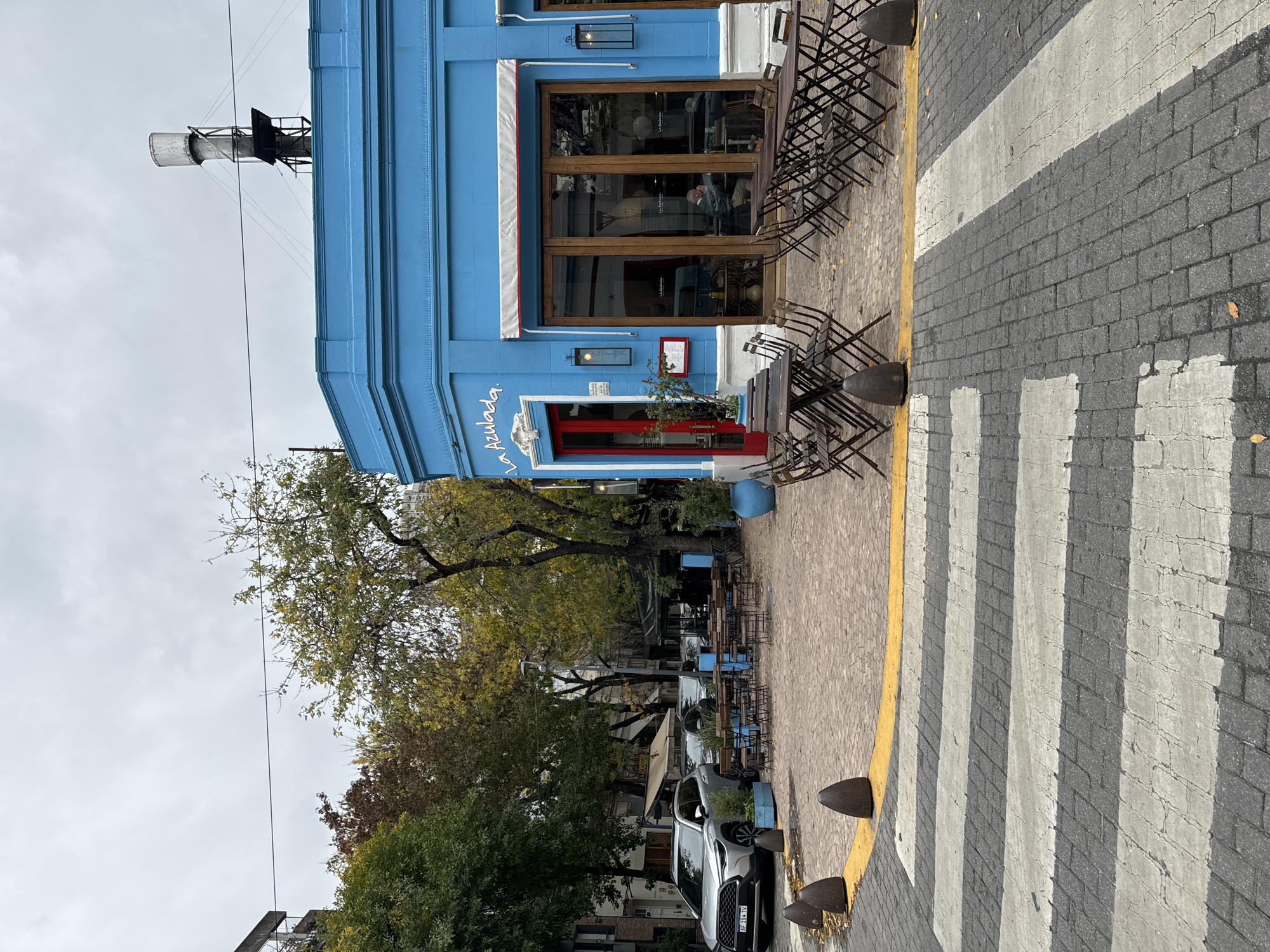 Witness documents 41-minute street journey through Buenos Aires neighborhoods