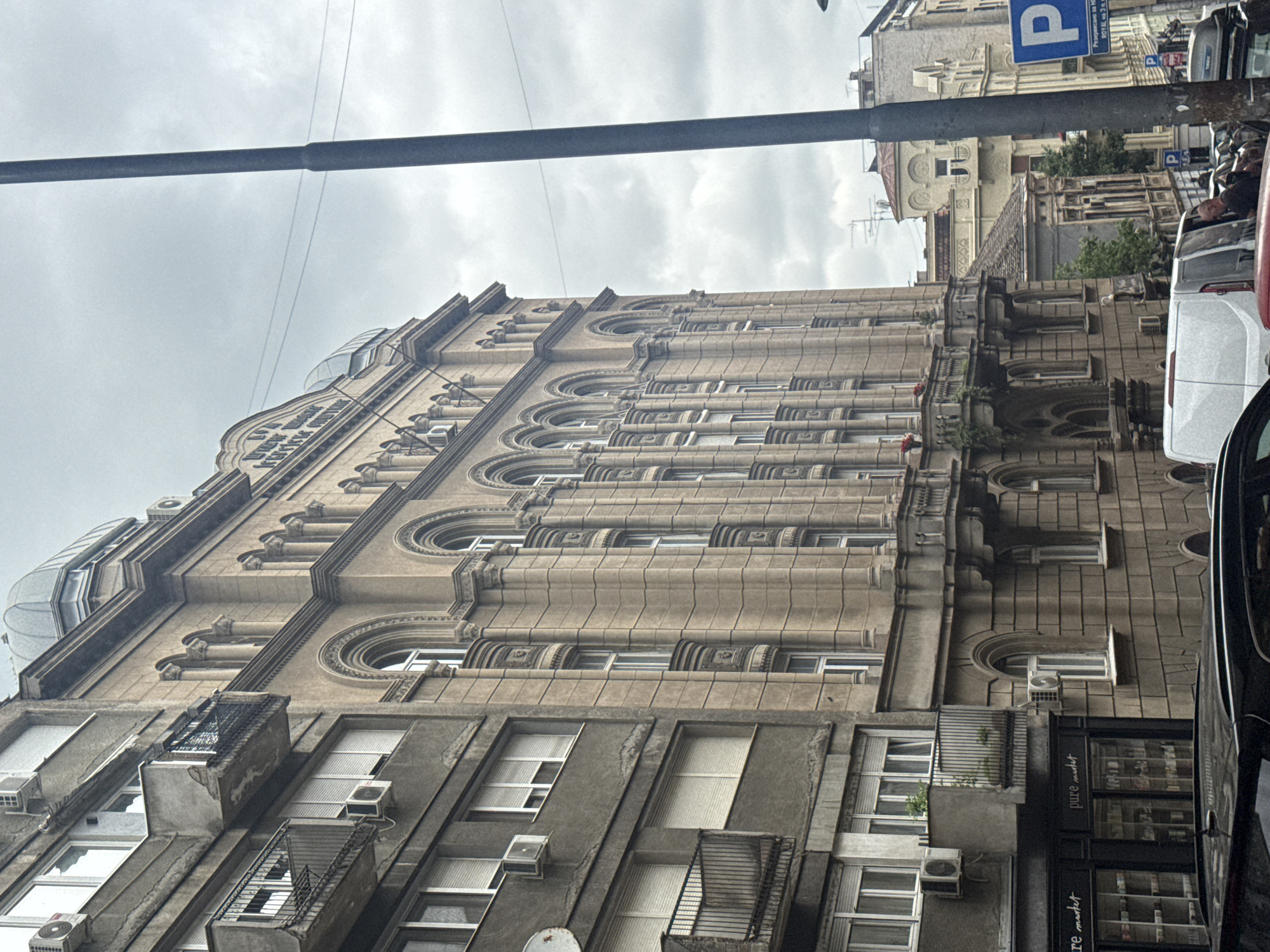 Tourist captures Belgrade street scenes during morning walk