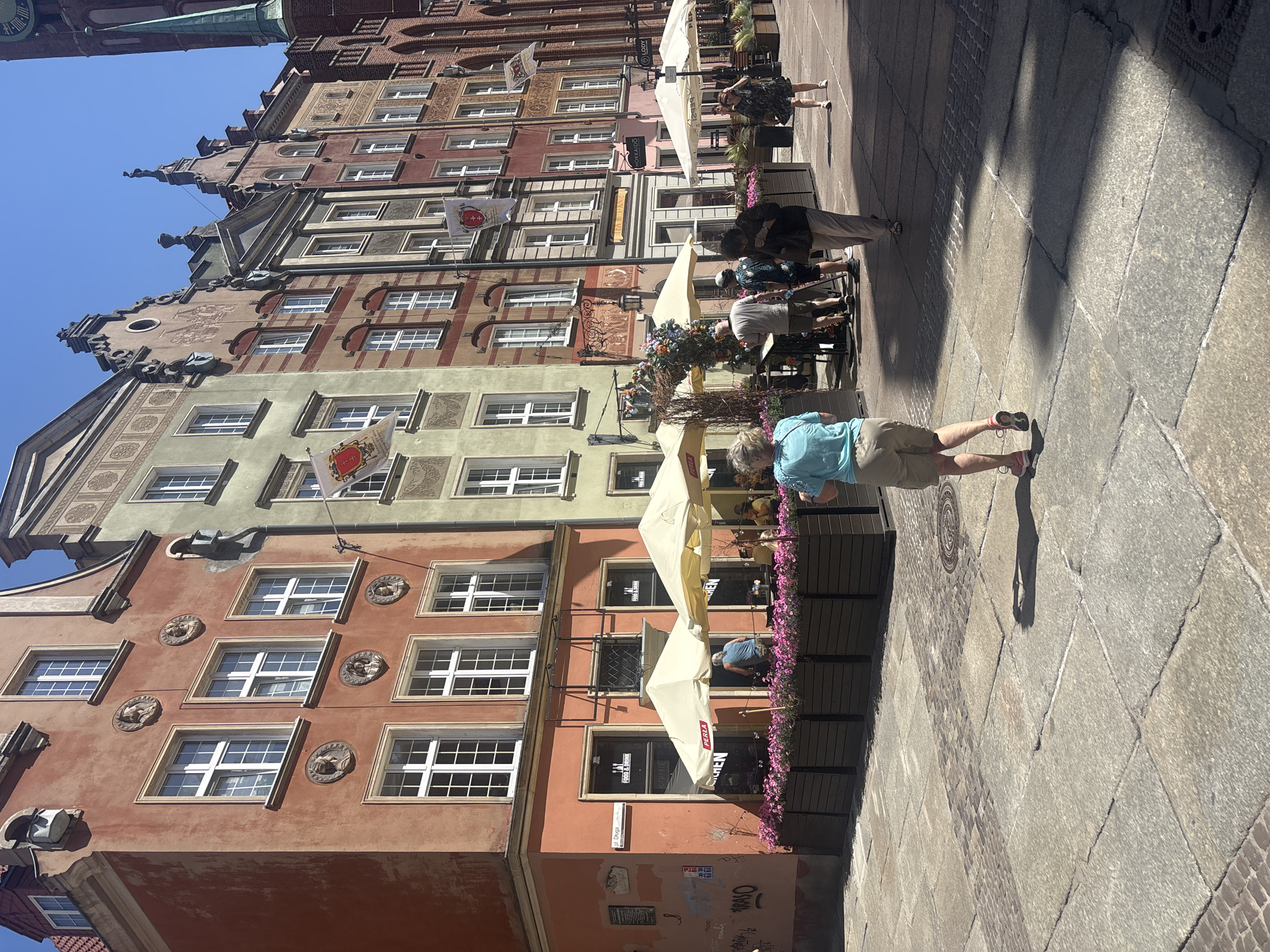 Busy summer afternoon in Gdańsk's historic old town
