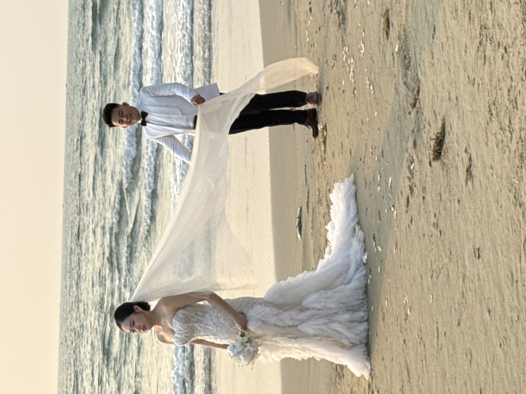 Beach Wedding Ceremony Photographed at Sunset in Đà Nẵng
