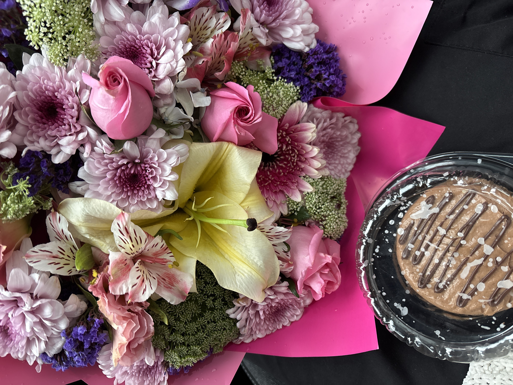 Dinner and flowers documented in Puebla dining experience