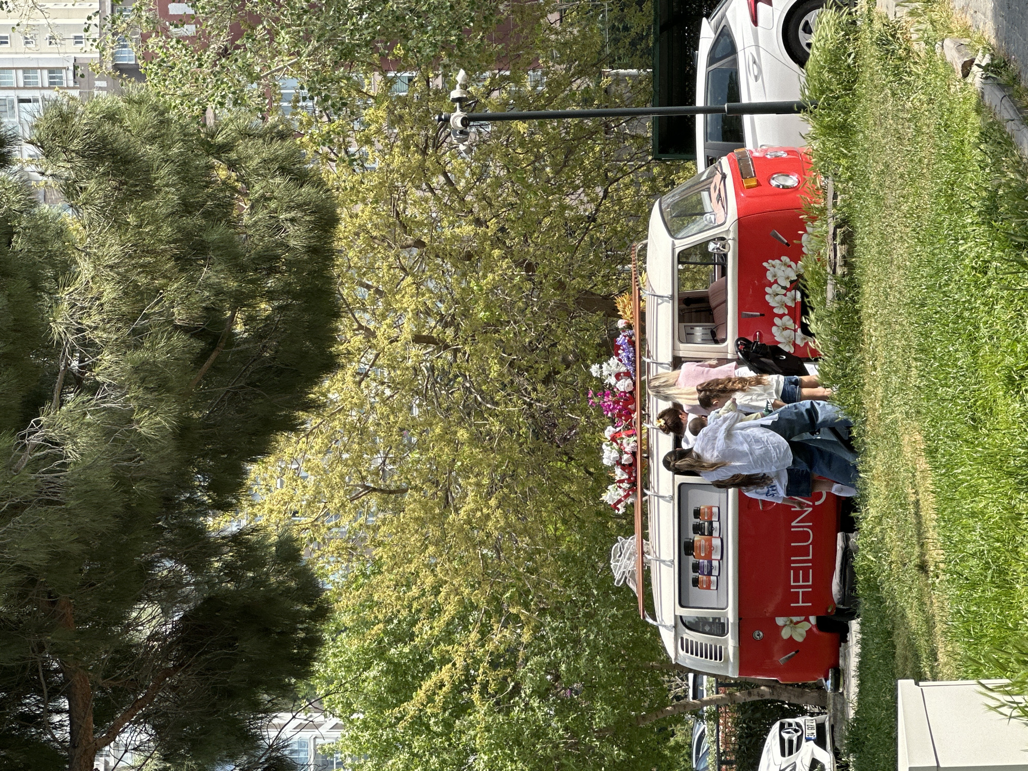 Decorated Volkswagen bus draws gathering in Istanbul park