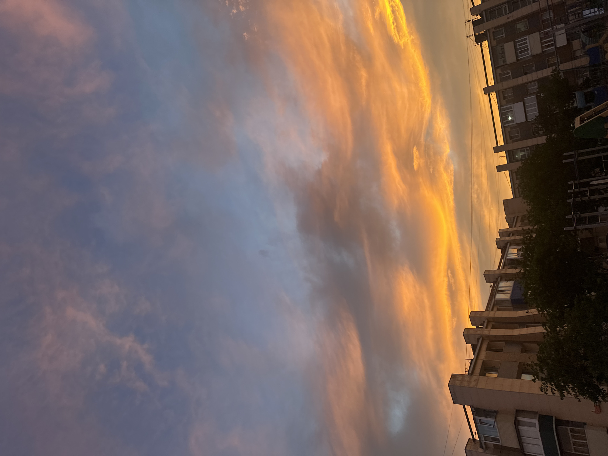 Blazing sunset lights up Petropavlovsk-Kamchatsky residential streets