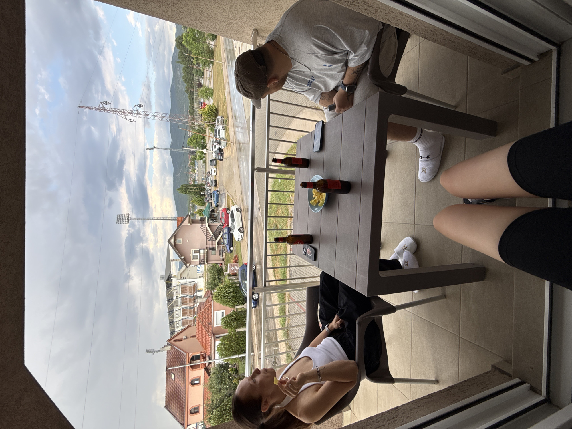 Balcony hang with a city view in Nikšić, Montenegro