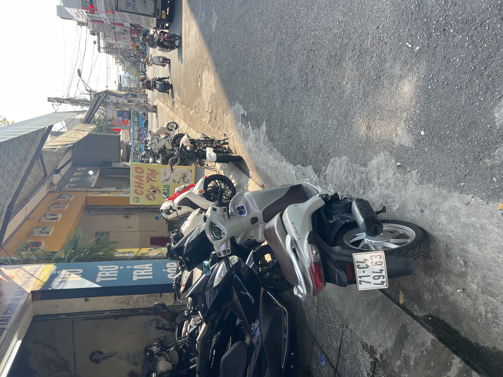 Morning street scenes documented in Nha Trang, Vietnam