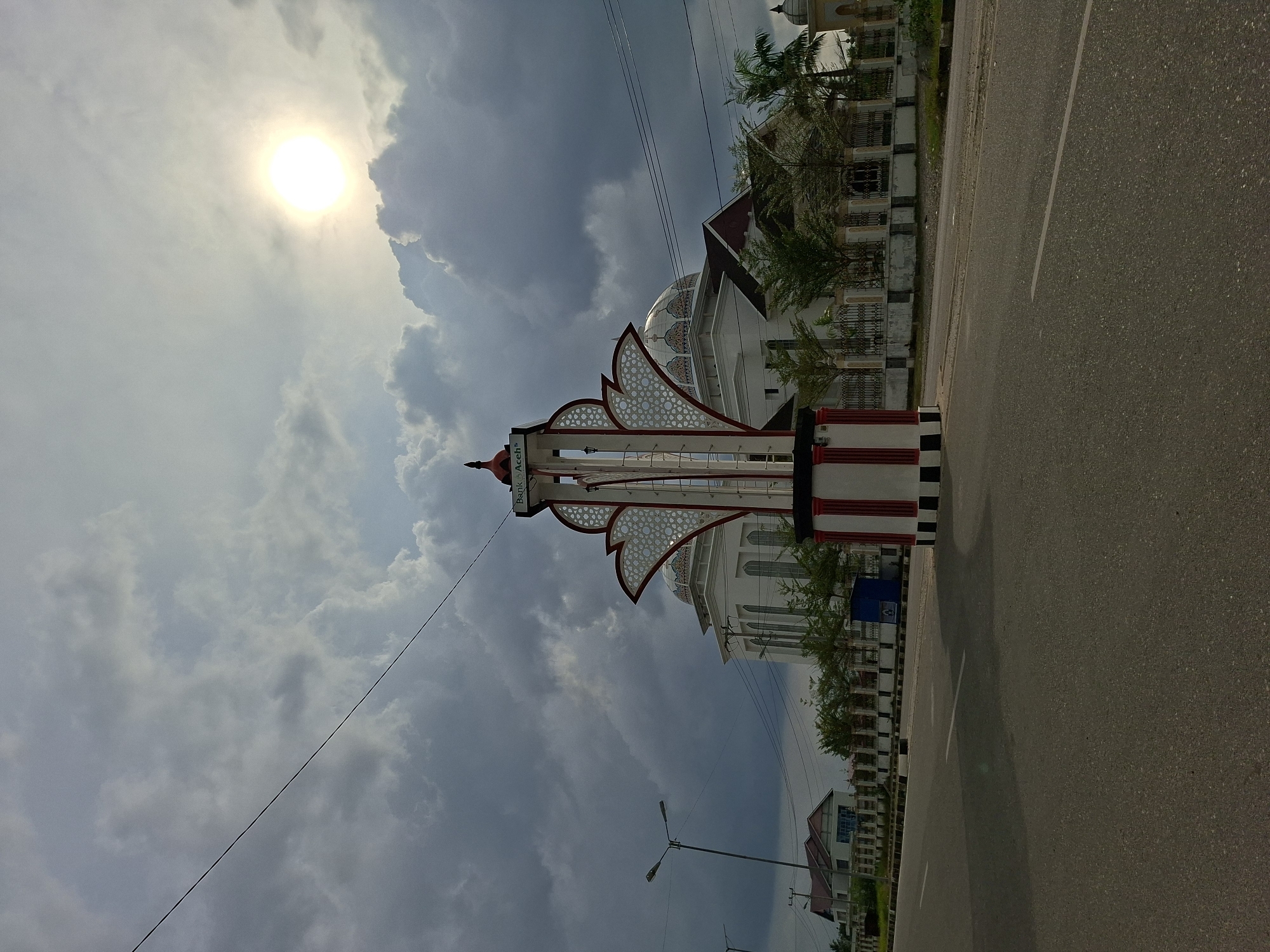 Street scenes documented in Indonesian village during morning hours