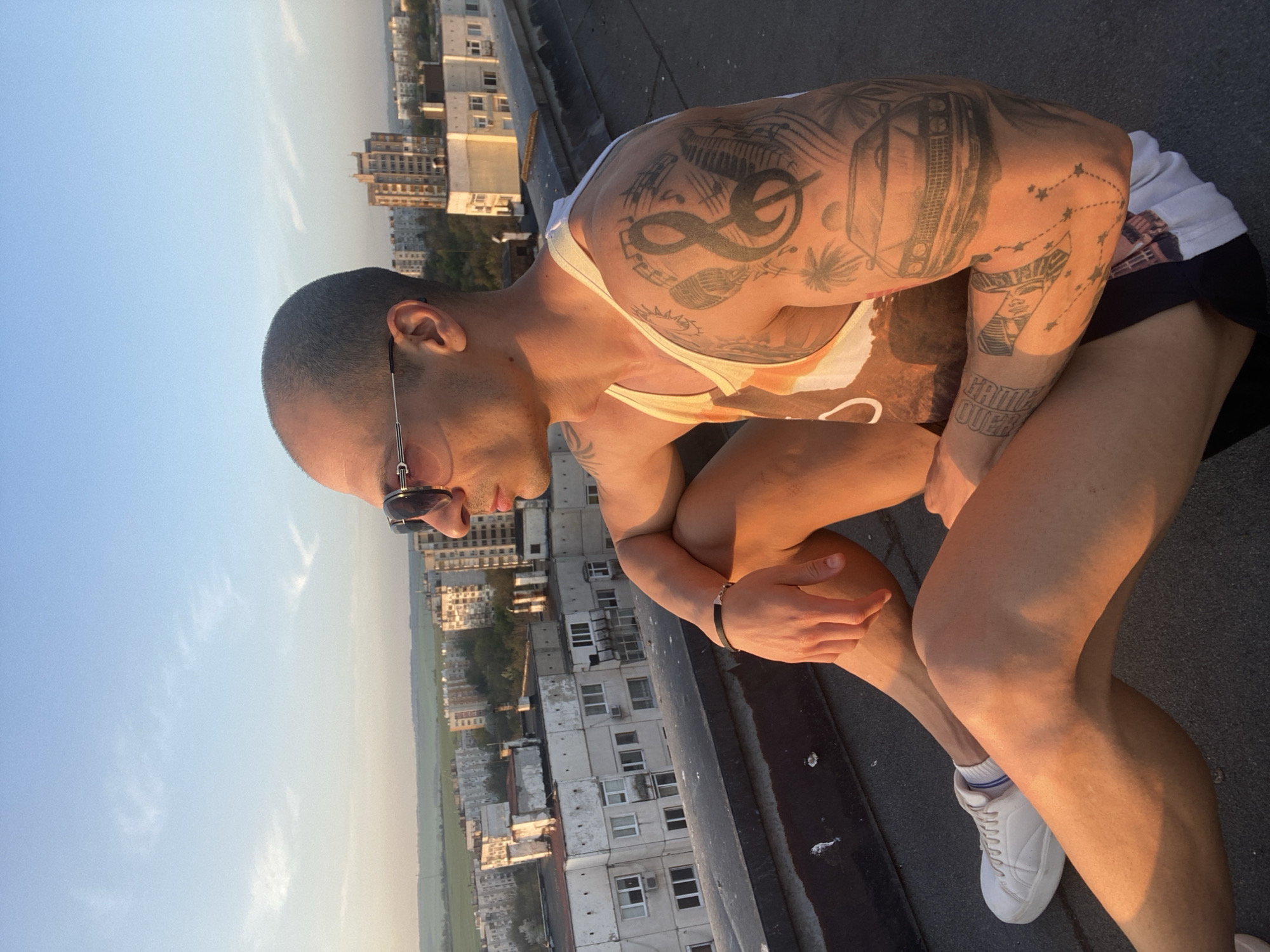Man spotted on Pleven rooftop during early morning hours